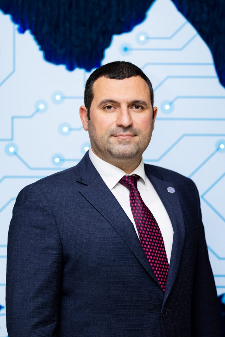 El coordinador de Agència d'Innovació i Desenvolupament Digital de l'Azerbaidjan, Pasha Aliyev.